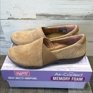 Skechers Active Breathe Relaxed Fit Slip on Tan Loafers Women's Size 9 New
